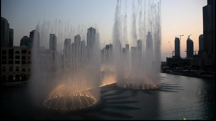 Невероятно красив фонтан в Дубай ! 
