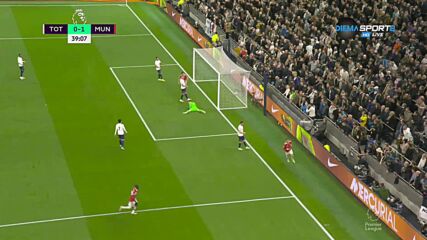 Брилянтен гол на Роналдо изведе Юнайтед напред