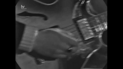 The Mindbenders - A Groovy Kind Of Love