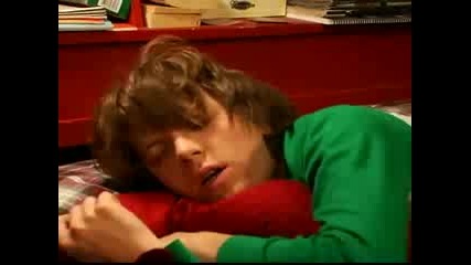 Mike Lives On Set. New Life With Derek