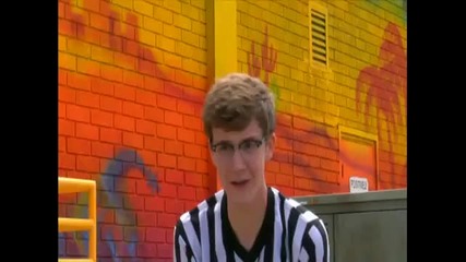 Staring Contest - Zeke and Luther Dude Feud 