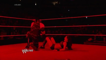 Paige vs. Brie Bella - Divas Championship Match: Raw, April 28, 2014