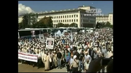 Турци се гавриха с паметника Цар Освободител !!!