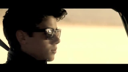 Jonas Brothers - Paranoid - Official Music Video (hq) 
