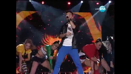 Богомил на сцената на X Factor (25.10.13)