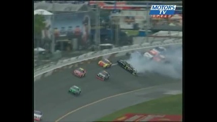 Crash incroyable quinze voitures Arca 2008 Daytona 