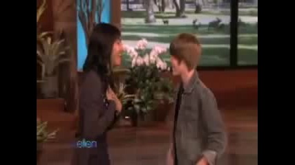 Justin Bieber Meets Fan - Ellen Show 11.17.2009