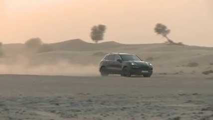 Тестване на Porsche Cayenne в Дубаи 