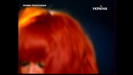 New! Rihanna - Umbrella' Live at Shakhtar Donetsk 75th Anniversary * H Q *
