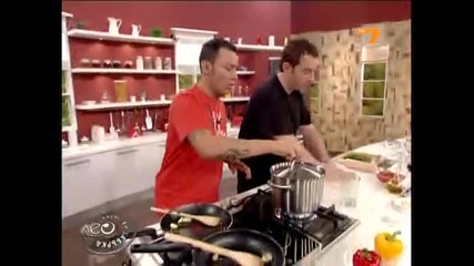 Стефано Тици учи Лео на прясна паста