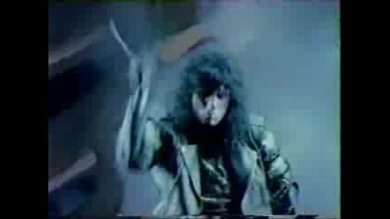 Alice Cooper - This Maniacs In Love With You