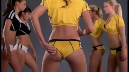 Секси Жени - Ръгби Реклама от Линкс