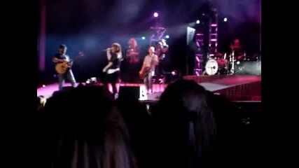 Kelly Clarkson Some Girls Have All The Luck Live El Paso De Robles, California State Fair July 2009 