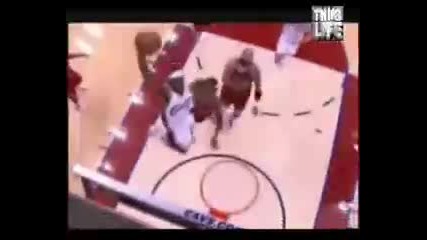 Lebron James with the amazing flight dunk on Luol Deng