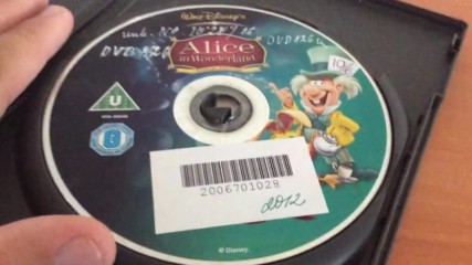 Българското Dvd издание на Алиса в страната на чудесата 1951 Александра видео 2004