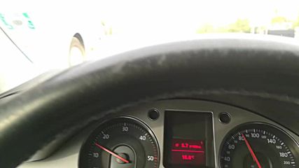 Автобус кара с 80км/ч в София.