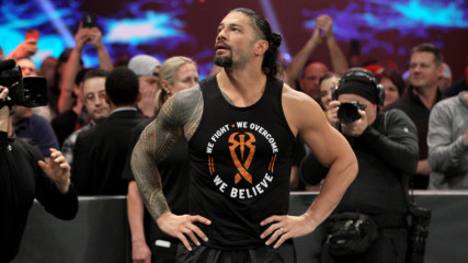 Roman Reigns receives heartwarming messages after big announcement: WWE Now