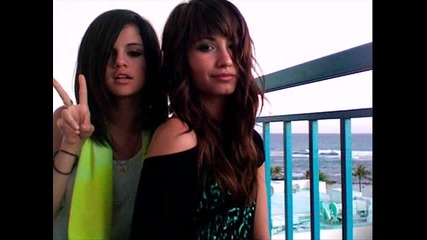 Selena Gomez Dress up and Hairstayle...which do you like?