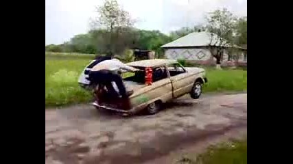 само гледайте - луди са ;d 