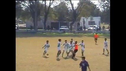Футболисти от Аржентинската Лига пребиха съдия по време на футболен мач