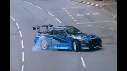 Police Pursuit -evo X police chasing Nissan