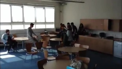 Gangnam Style Fail в училище:)