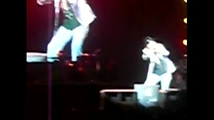 Guns N Roses in El Salvador - Chiness Democracy 2010 