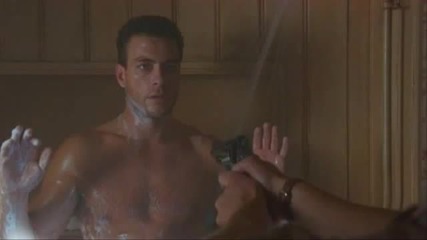 Готин кадър от филма Нежелано Бягство (1993)
