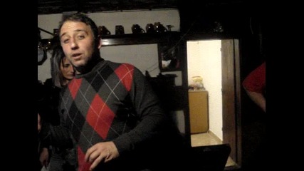 Mov06461 Грамофона свири