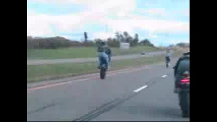 Triumph Daytona 675 Wheelie