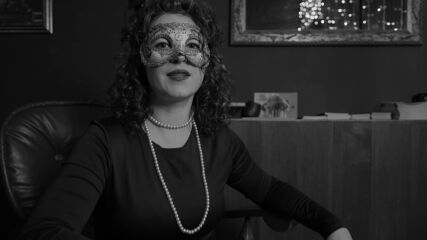 Julianterra-ft- Ina Ilieva-inzzy-slunce-i-luna.mp4