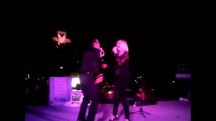 You re The One That I Want - - Olivia Newton - John and Jon Secada Live 