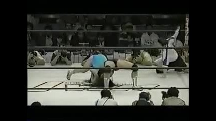 Manami vs Tomoko Супер женски кеч в Япония 