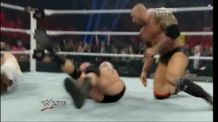 Wwe Даниел Браян атакува трите хикса на 31.03.2014 в Raw