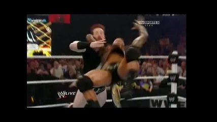 Randy orton прави Rko на Sheamus 