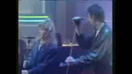 THE POGUES -FAIRYTALE OF NEW YORK-ON TOP OF THE POPS 1987