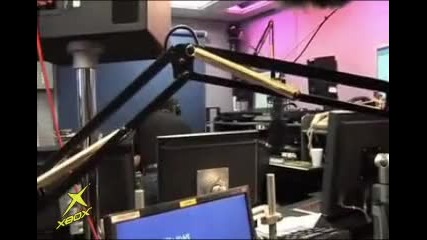 Scott Mills - човека кожа