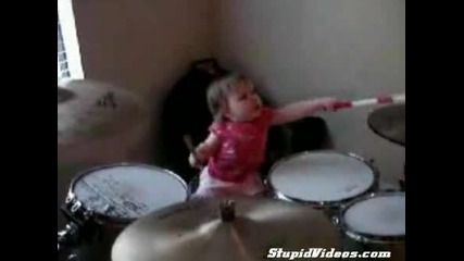 Танцуващи Мъничета ! 
