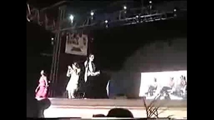 Dulce Maria - Jeans - Concierto - Enferma De Amor parte 1 - 3]