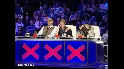 Момичета вие се шегувате. Я мълчи бе