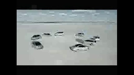 Renault Танцуват Балет Дзъма