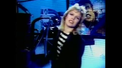 Kim Wilde - Kids in America 