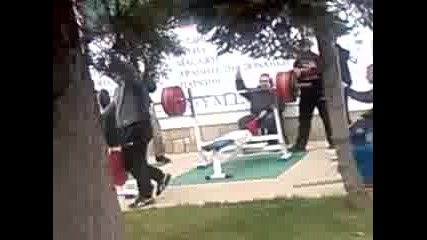 Bat Svetlio Gi Razbiva 222kg