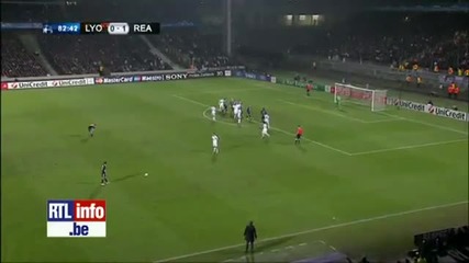Lyon 1 - 1 Real Madrid 2011