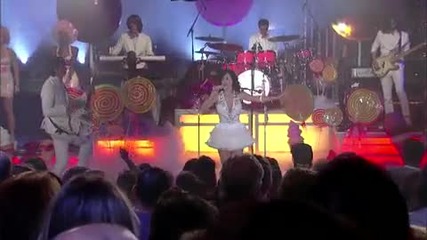 Katy Perry - Teenage Dream Live Version 