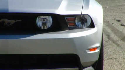 V-8 Pony Car Drag Race! 2011 Mustang Gt Vs 2010 Camaro Ss Vs 2010 Dodge Challenger Srt8