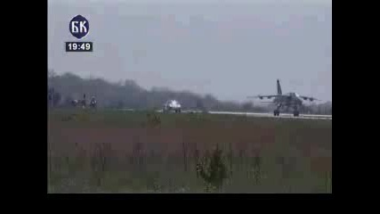 Porsche Vs. Yamaha R1 Vs. Самолет