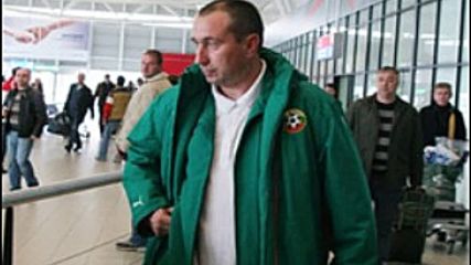 Стоилов: Ще се опитаме в средата да играем в ромб