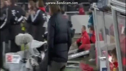 Феноменален гол на Алкантара !!!