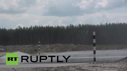 Russia: Paratroopers compete in Airborne Platoon stage of Army Games 2015
